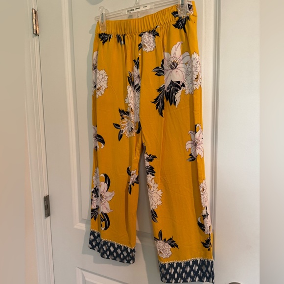 💛💐LOFT Petite Sized Floral Trousers - Picture 4 of 8